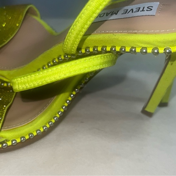 Neon green Steve Madden high heel sandals - Picture 7 of 8